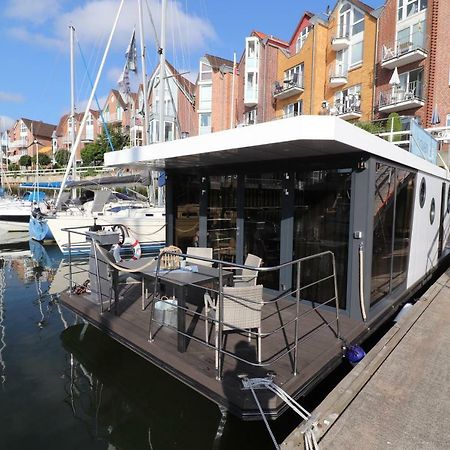 Havenkoje Hotell Cuxhaven Exteriör bild