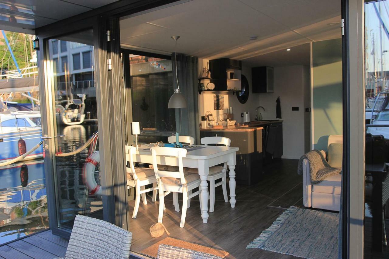 Havenkoje Hotell Cuxhaven Exteriör bild