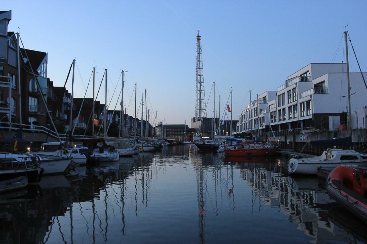 Havenkoje Hotell Cuxhaven Exteriör bild
